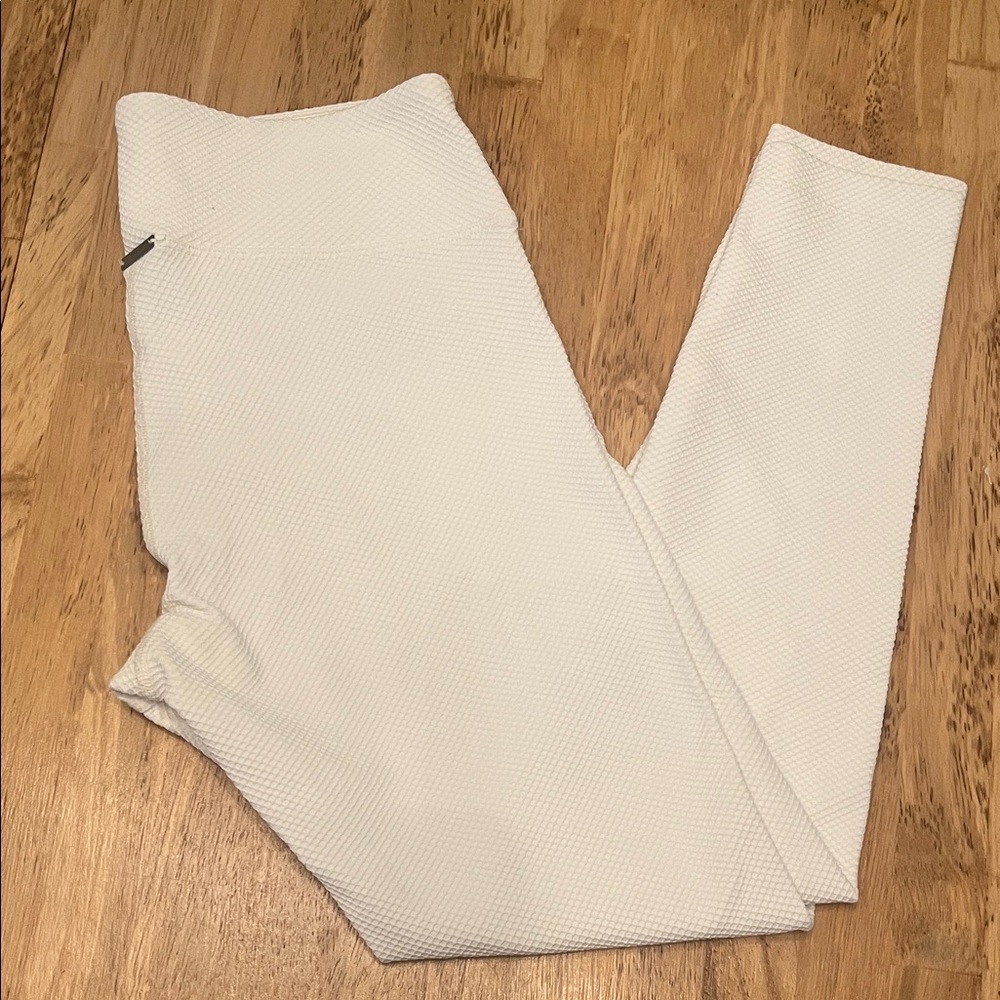 Koral White Textured Leggings